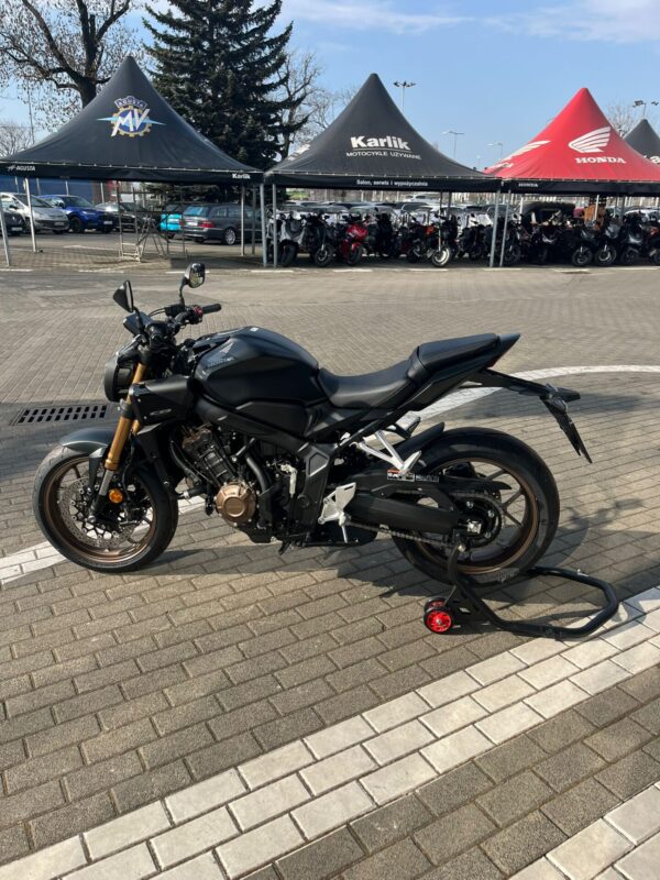 HONDA CB650R E-Clutch  2026