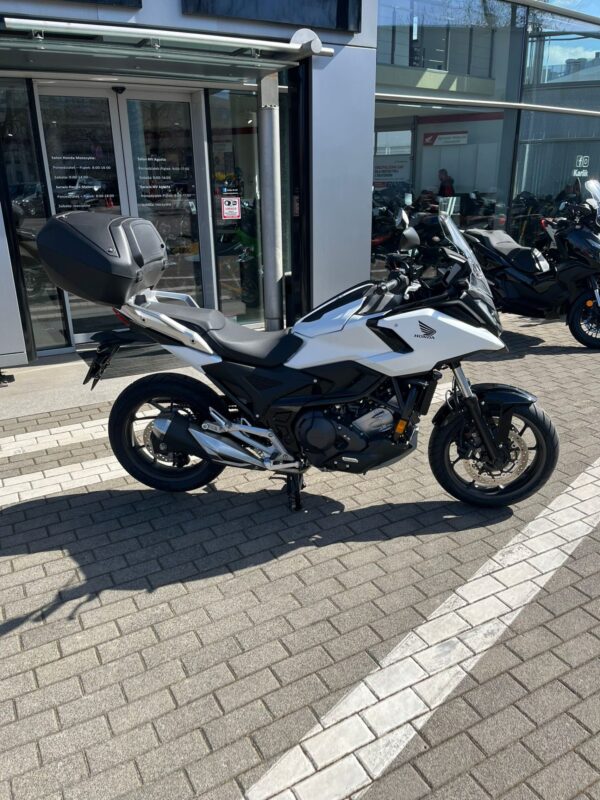 HONDA NC750X DCT