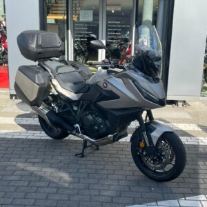 HONDA NT1100 Manual